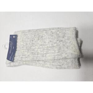 New Universal Thread Crew Boot Socks Soft Ivory 1 Pair Fits Shoe Size 4-10